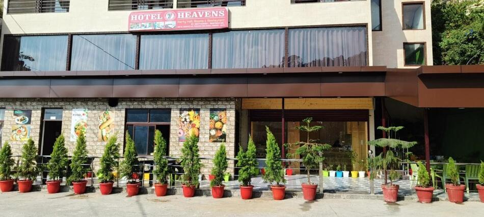Hotel 7 Heavens Массури Экстерьер фото